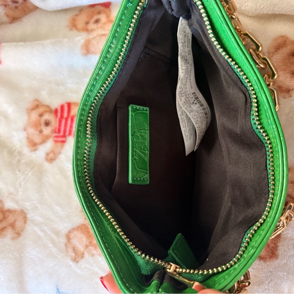 Zara Vibrant Green Croc-Embossed Shoulder Bag - Picture 3 of 4